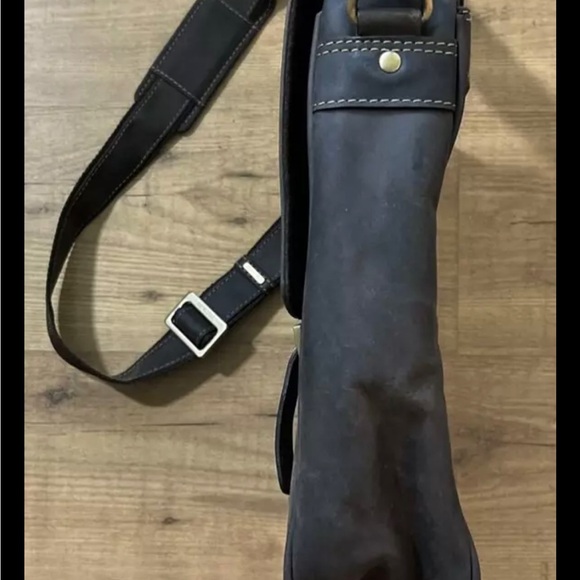 Visconti Berlin Crossbody Messenger Bag Oiled Leather Double Buckle - Picture 5 of 12